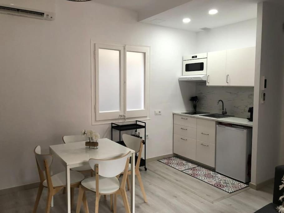 Atico Lumineux A 10 Min Du Centre Ville L'Hospitalet de Llobregat Dış mekan fotoğraf